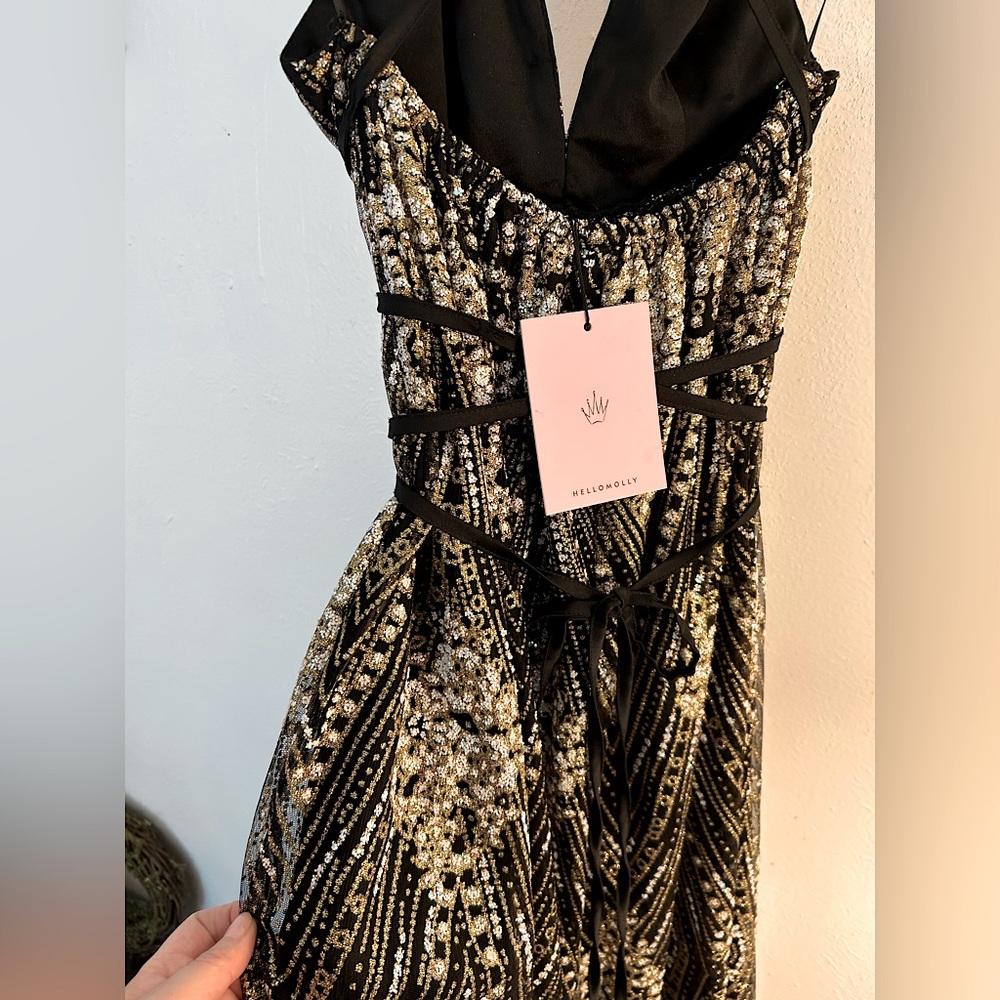 Hello Molly Black and Gold Sparkly Goddess Prom Dress - Picture 8 of 16